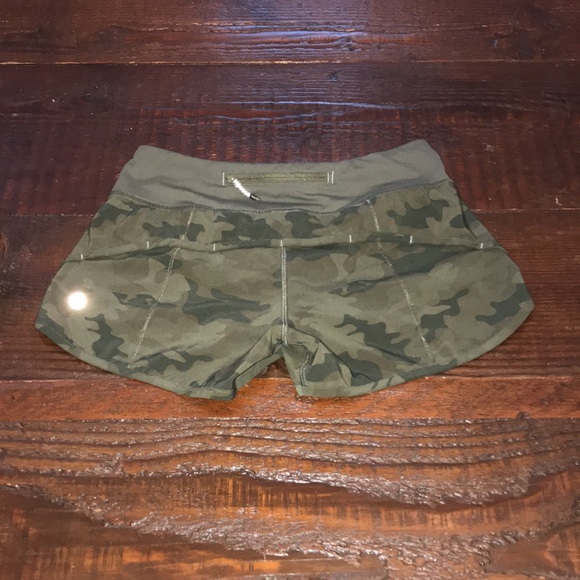 Lulu lemon shorts with built in liner - Picture 2 of 3